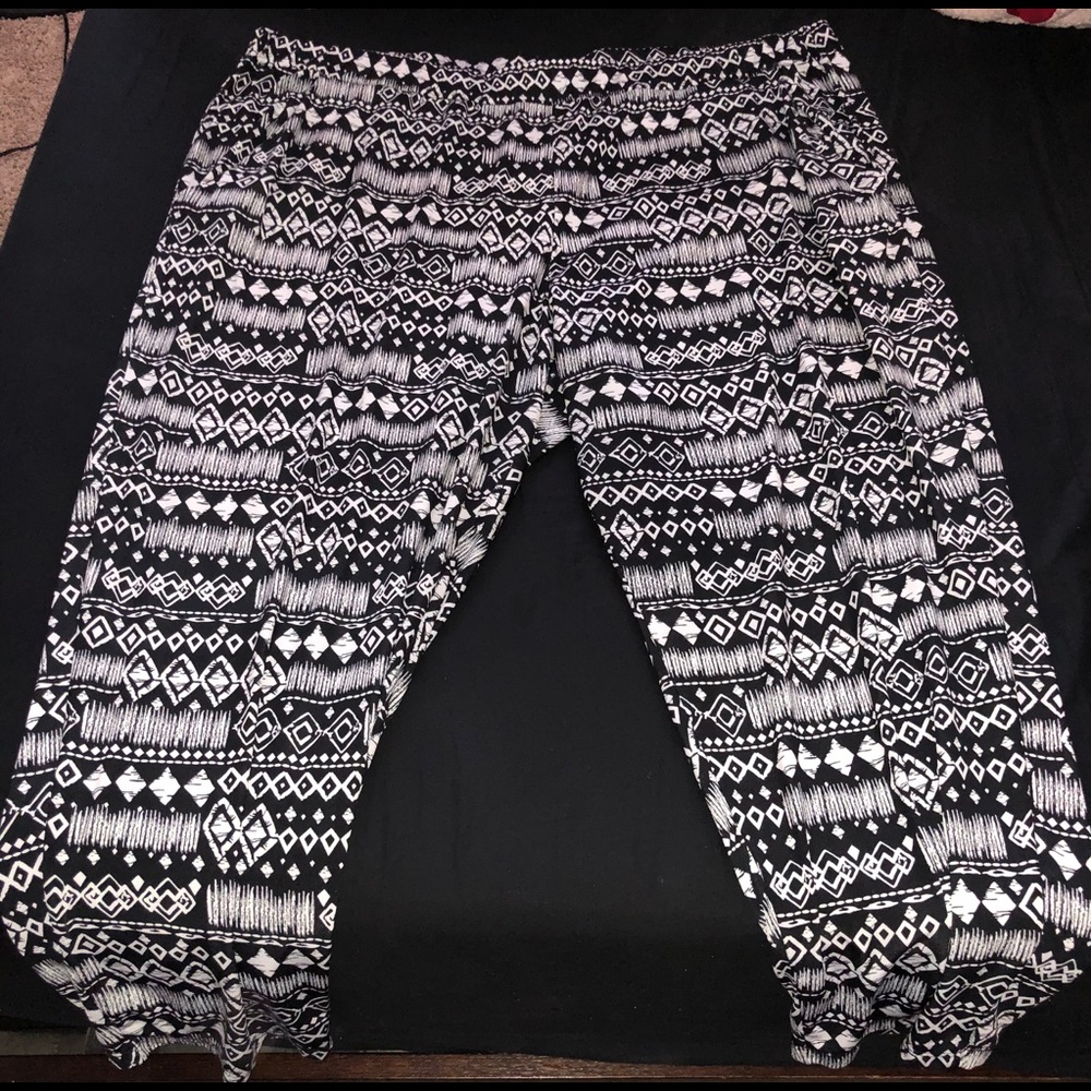 Printed black and white pants.